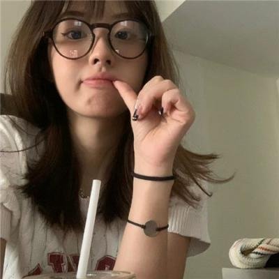 港城船王家来了个小福